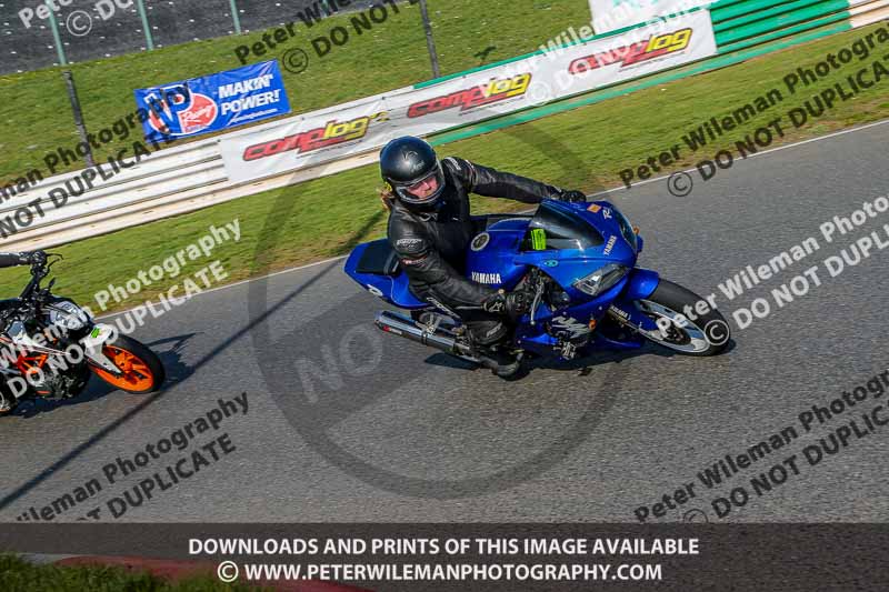 PJM Wedding Photography;enduro digital images;event digital images;eventdigitalimages;mallory park;mallory park photographs;mallory park trackday;mallory park trackday photographs;no limits trackdays;peter wileman photography;racing digital images;trackday digital images;trackday photos